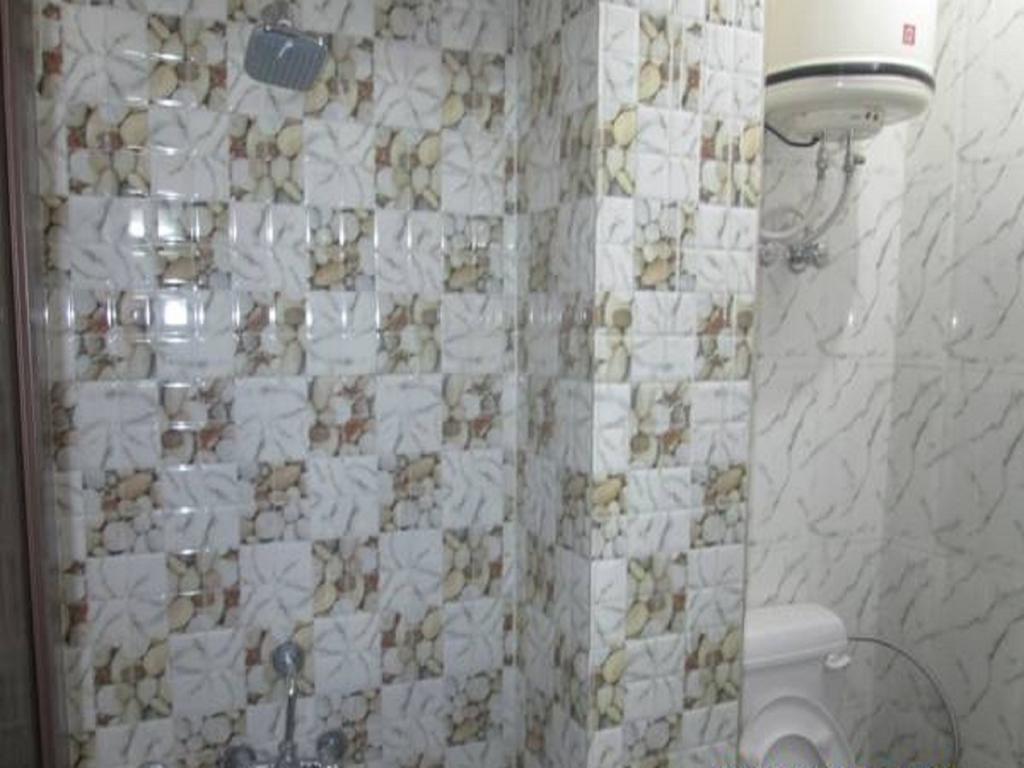 Charanpahari Hotel Нью-Дели Экстерьер фото